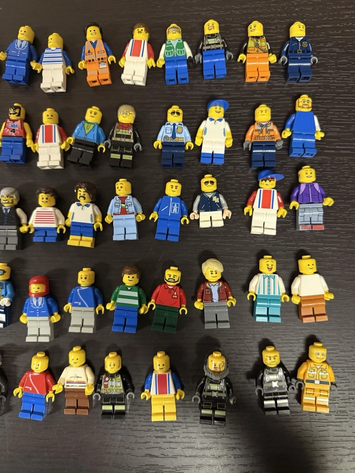 Lote de 50 minifiguras LEGO City People Foto 3 de 4