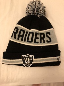 la raiders beanie