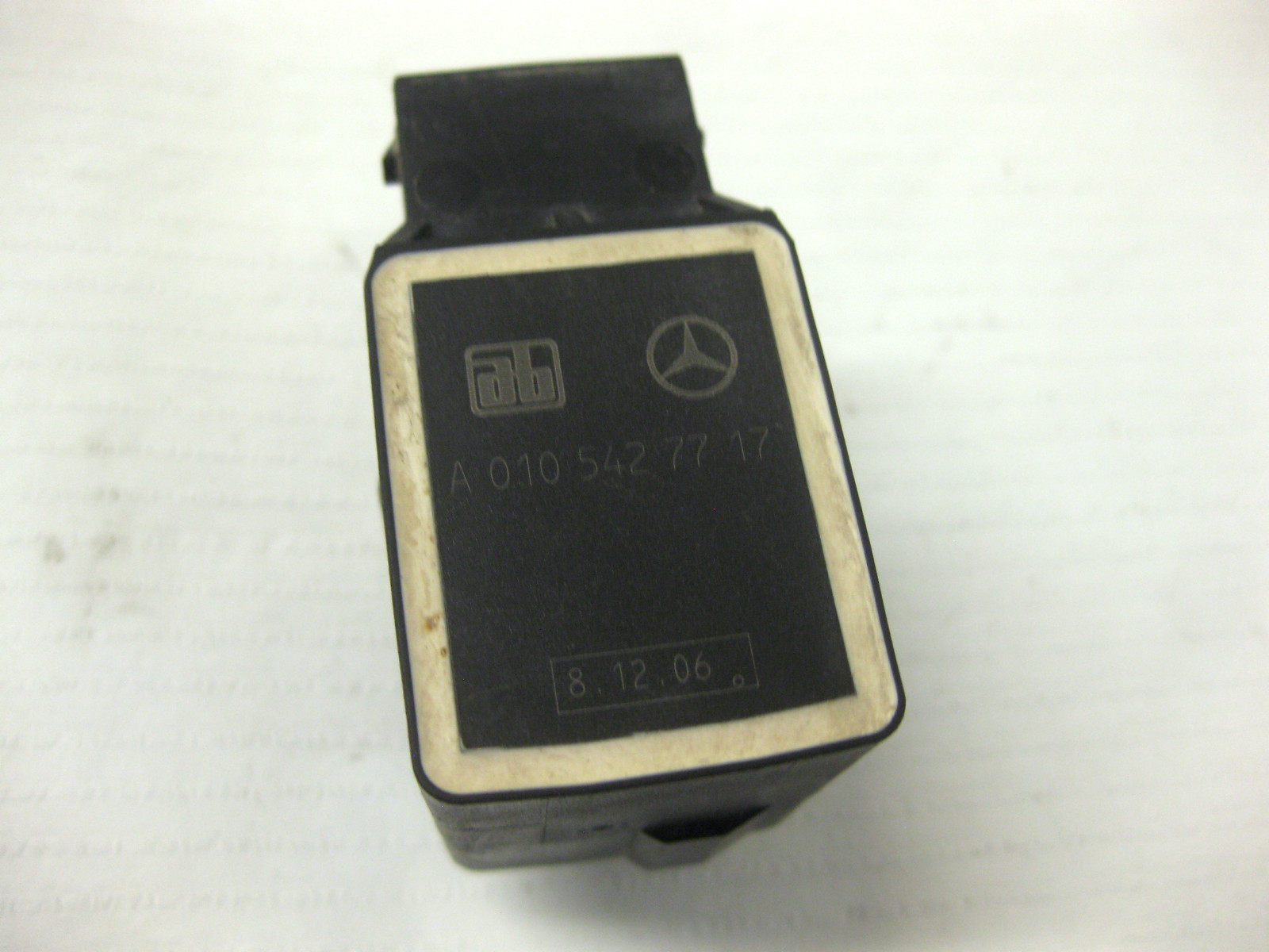 07 MERCEDES ML350 SUSPENSION LEVEL SENSOR REAR LEFT A 010 542 77 17 OEM