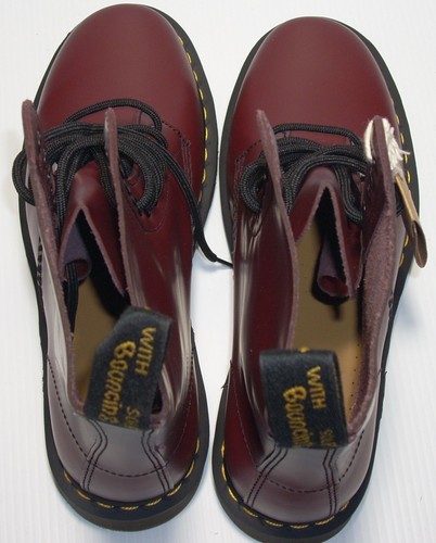 Botas Dr. Martens 1490 Rojo Cereza Lisa Hombres EE. UU. 9 10 Ojos *Marcas de defectos LEER - Imagen 12 de 17