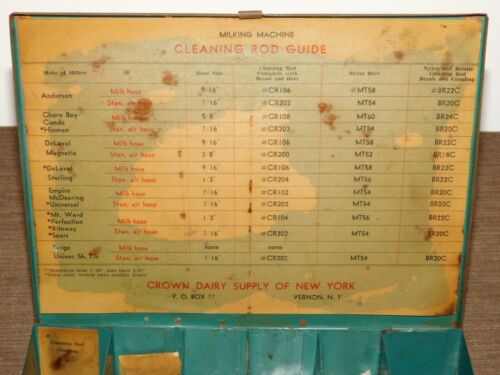 VINTAGE CROWN DAIRY SUPPLY VERNON NY MILKING MACHINE CLEANING ROD GUIDE BOX - Picture 2 of 12