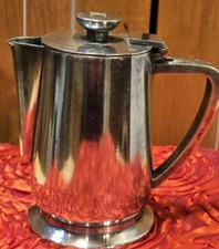 ANTIQUE HILTON HOTEL 10 oz CREAMER PITCHER TEAPOT SILVERPLATE NAKAZATO JAPAN 156