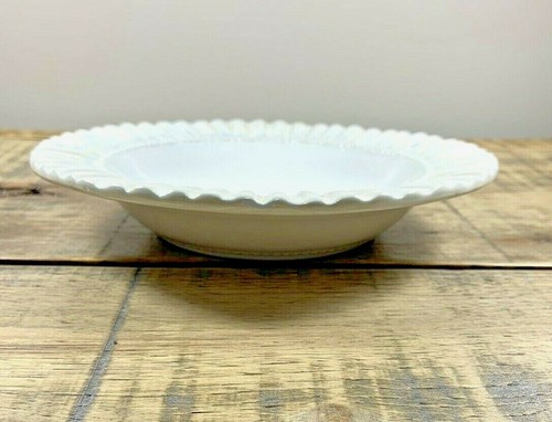 Raymond Waites "OCEANA" Rimmed White Iridescent Soup Bowls 8 3/4" Certified I'nl - Picture 4 of 8