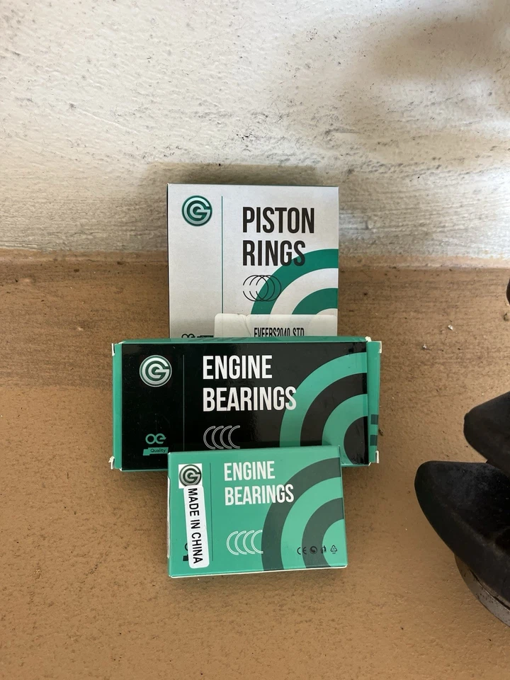 Anillos de cigüeñal y cojinete, pistones Foto 2 de 4