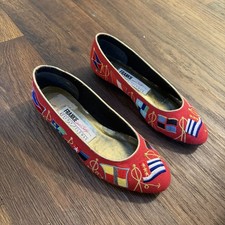 Vintage Frankie and Baby Beverly Feldman 7AA Embroid Loafers Flags