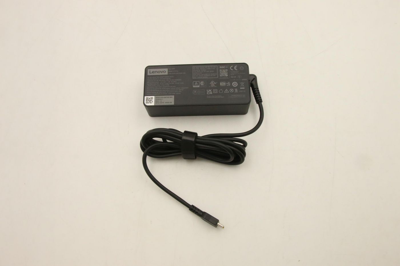 Lenovo 5A10W86303 AC_ADAPTER