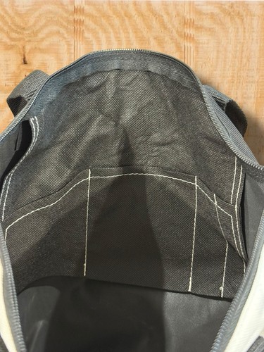 RARE! Merrill Lynch Wall Street Finance White Green Black Canvas Slim Tote Bag - Picture 8 of 9