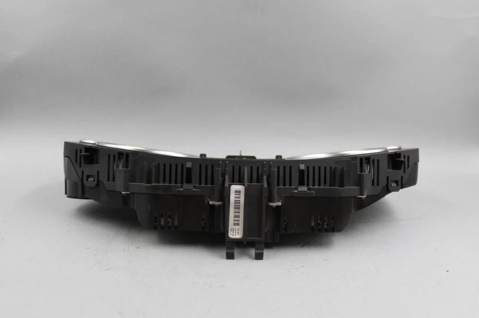 Grupo de velocímetros 84 k millas 180 MPH para Volkswagen Touareg 2014 OEM #38534 Foto 3 de 4