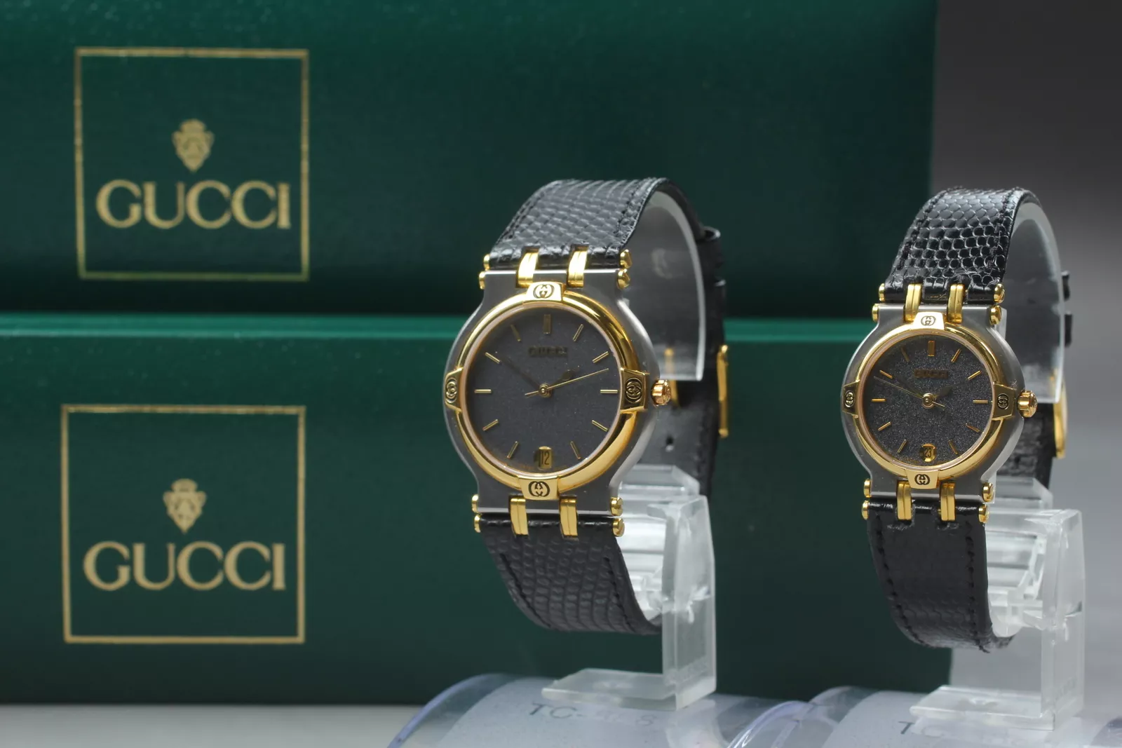 [NEUF / Boîte] Paire de montres Gucci 9000M 9000L quartz noir homme femme du JAPON