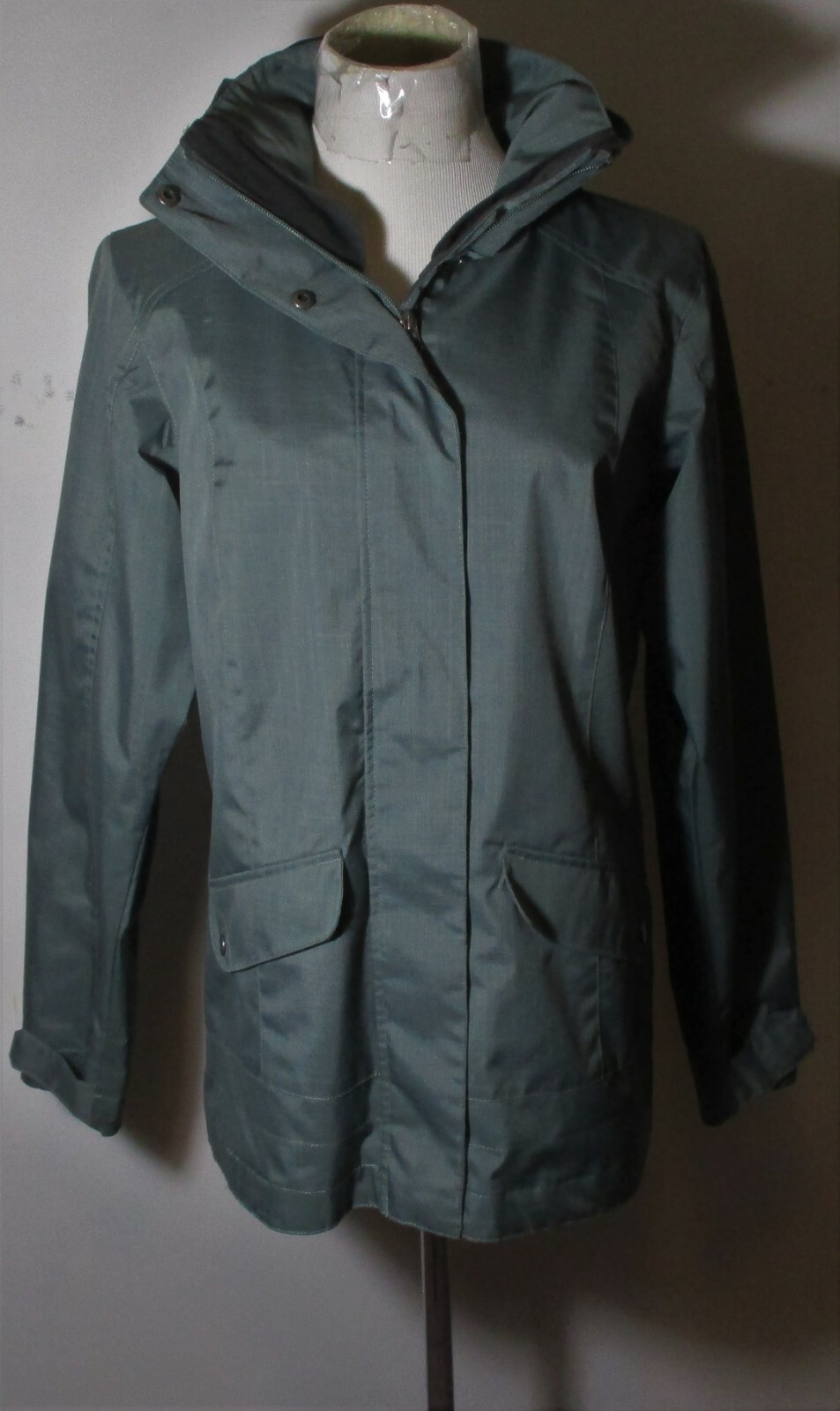 COLUMBIA Sportswear Gray Full Zip Hooded Jacket Size S NWOT