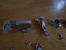 Soft Close Inset Cabinet Hinges And 18mm Offset Mounting Plates
