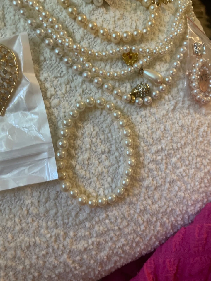 imitação branca de contas de peral 4 colares 1 anel de flor 2 broches 1 formato de ouvido - Imagem 4 de 4