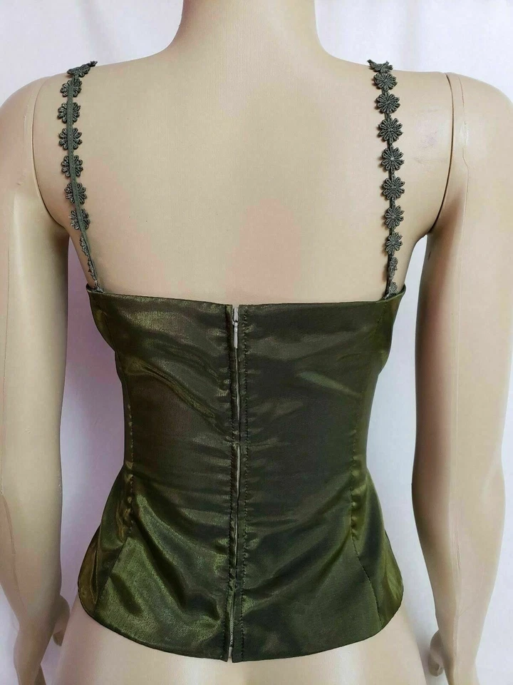 Camiseta sin mangas recortada verde elegante Emporio Armani talla 42/8W/correas/B10 Foto 4 de 4