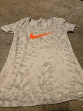 Nike Dri-Fit Women's Cotton Tee Shirt Size Small Short Sleeve