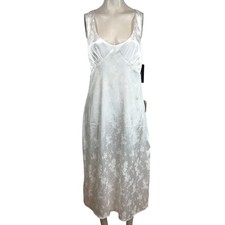 LULUS - WOMEN'S MEDIUM - WHITE SLEEVELESS V NECK BROCADE SLIP DRESS