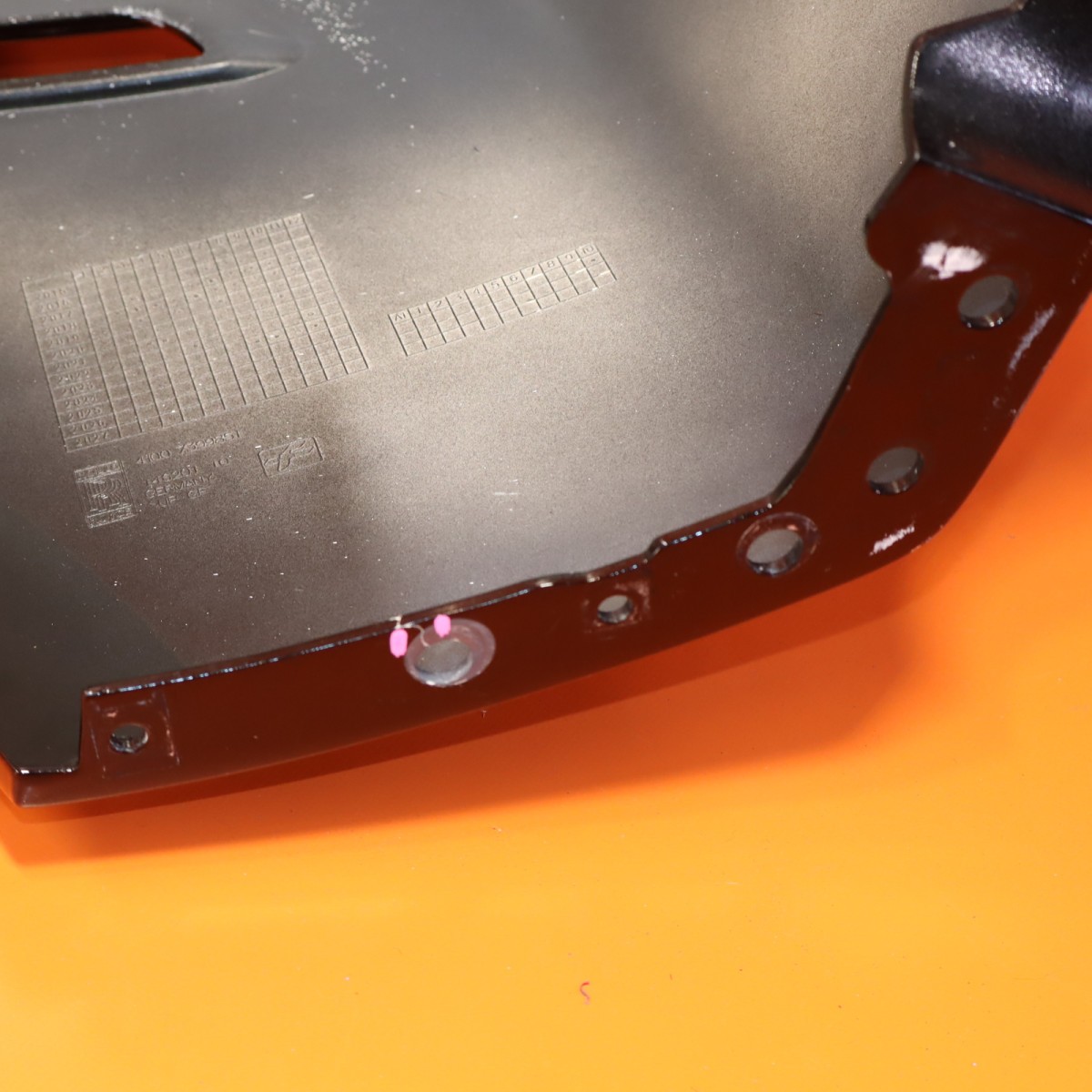 Rolls-Royce Phantom 2018-2023 Left Fender P/N 7399851
