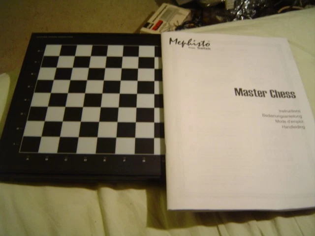 Schachcomputer Saitek Masterchess Sehr Spielstark ELO 2120 - Bild 2 von 2