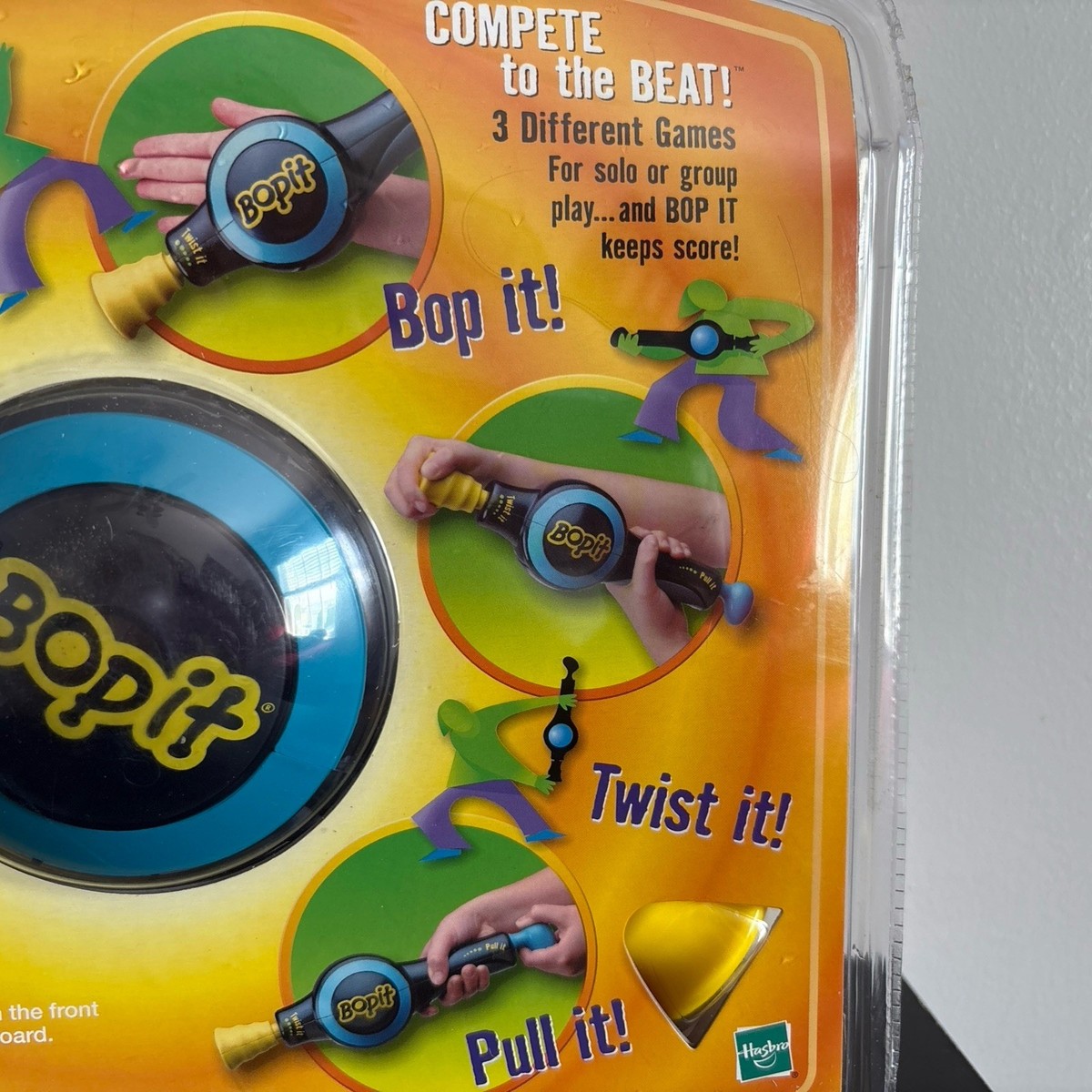 Bop it ゲーム　おもちゃ ポップイット Bopit Amazon.com: Hasbro Gaming Bop It! Electronic Game for Kids