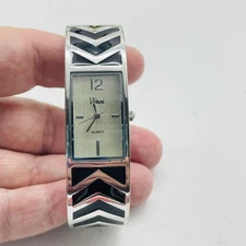 VIVANI Bangle Bracelet Watch Silver Tone Black Chevron Quartz PC28