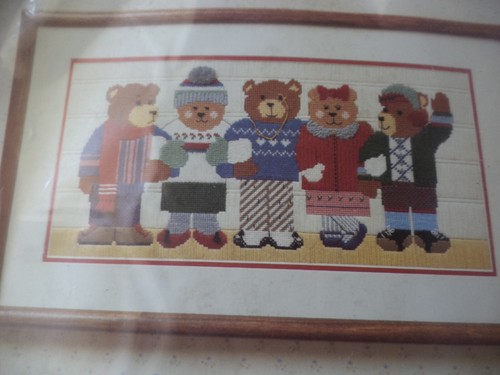 Vintage Dimensions Needlepoint Kit Bears Class of 45 Gloria Kahn 18 x 9 NIP - Picture 3 of 5