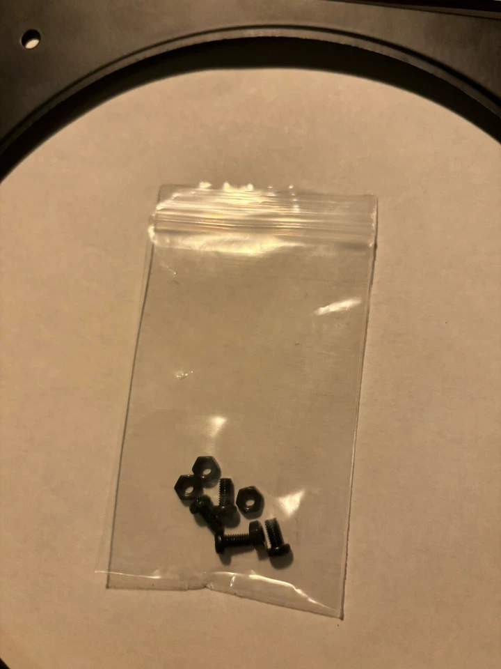 MARCO DE ILUMINACIÓN DE SEGURIDAD FILTRO VIDRIO PERMACOLOR con Rejilla y Tornillos 7.5x7.5 NEGRO Foto 4 de 4