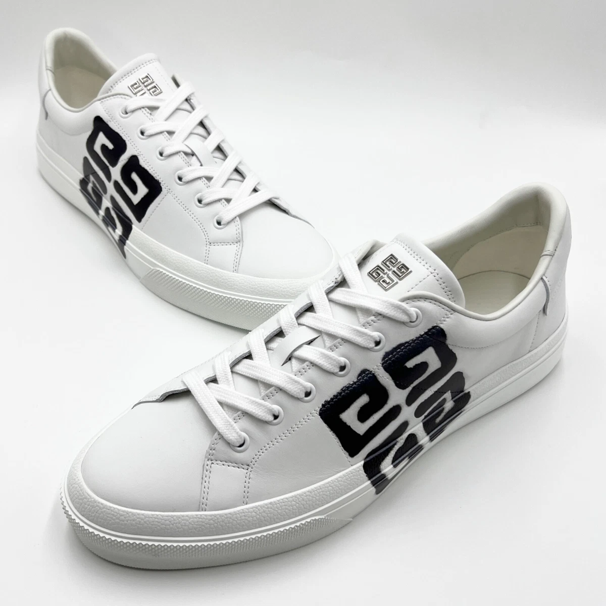 Givenchy shop white trainers