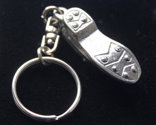 Golf Shoe Pewter Keyring, Gift Pouch, silver metal club ball golfer present idea - Picture 3 of 4