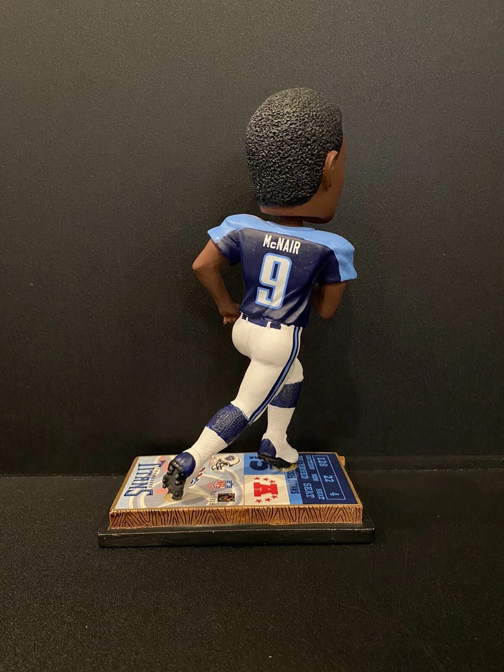 Steve McNair Tennessee Titans #9 NFL BigHead Bobblehead Legends Of The Field 272 Foto 3 de 4