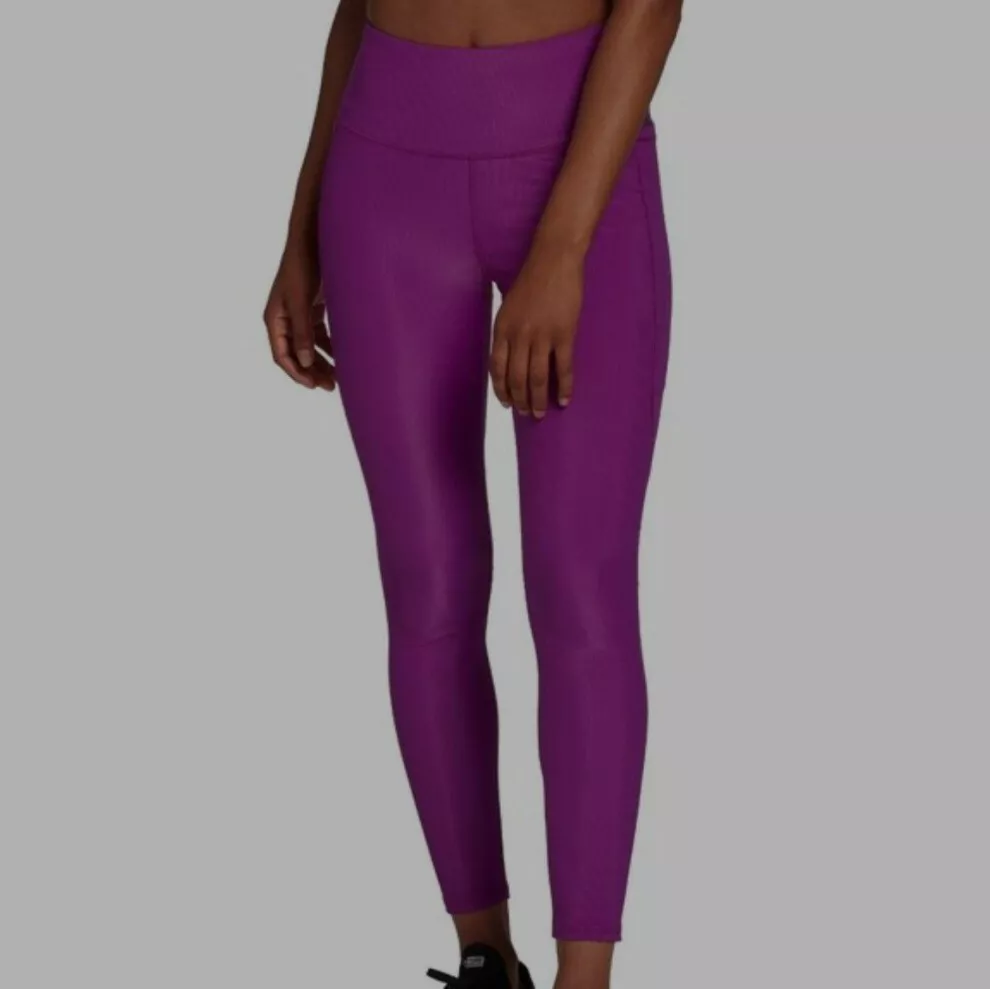 Calia by Carrie Underwood Womens XS Stay Powerful Leggings Purple