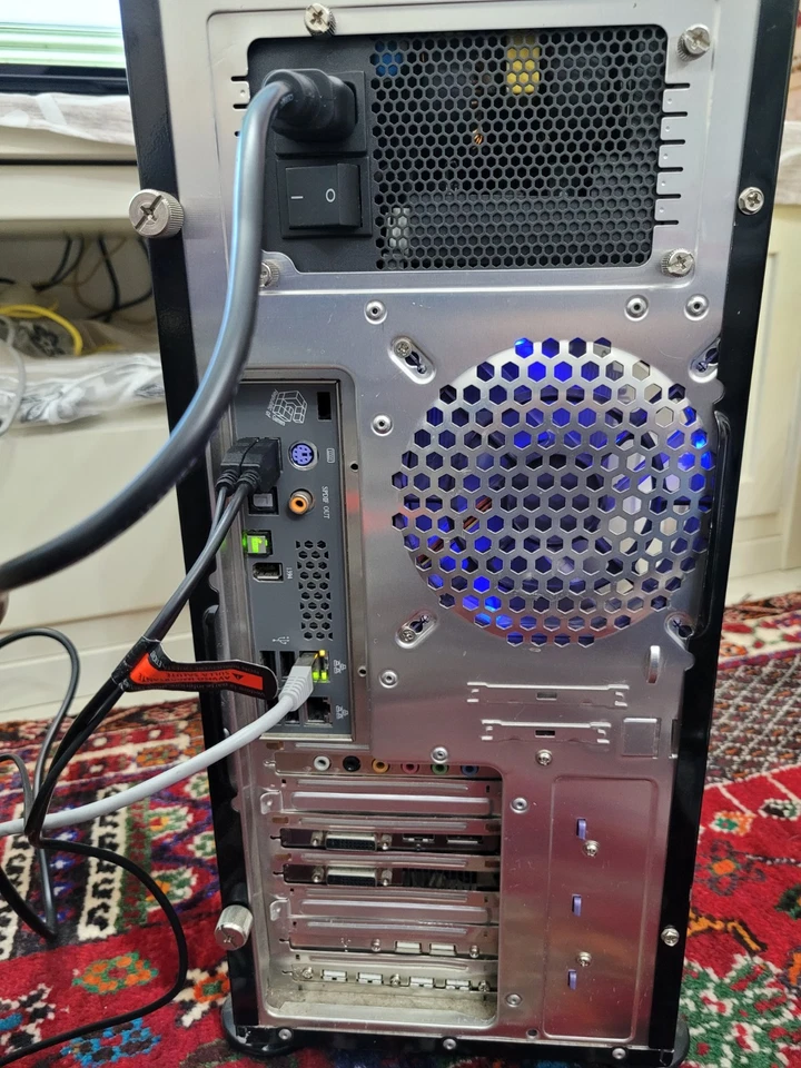 PC Desktop assemblato – ottime prestazioni per retrogaming e uso generale - Immagine 3 di 4