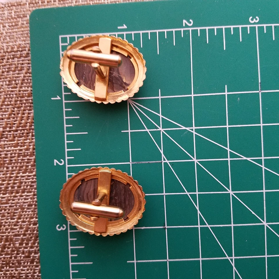 Vintage Brown Striated Agate Cabochon Prong Set Goldtone Cufflinks - Image 3 of 4