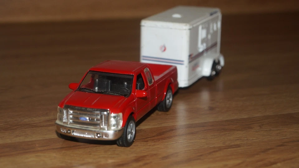 Diecast 2008 Ford F-250 Pickup Truck with 1995 Road Champs Featherlite Trailer - Image 3 of 4