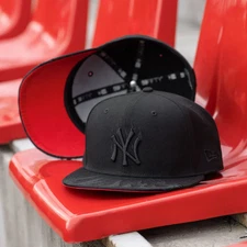 EXCLUSIVE NEW YORK YANKEES MLB FLAME RED UV /  ERA CAP 59FIFTY FITTED CAP