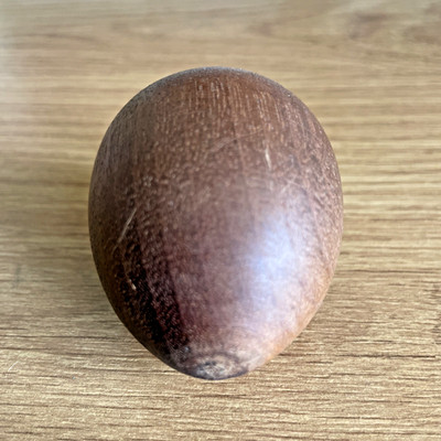 ANTIKES HOLZ STOPF ''EI''