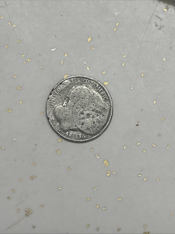 2001 Quarter Error Struck With A Dime  Planch /chipped/doubled - Image 2 of 4