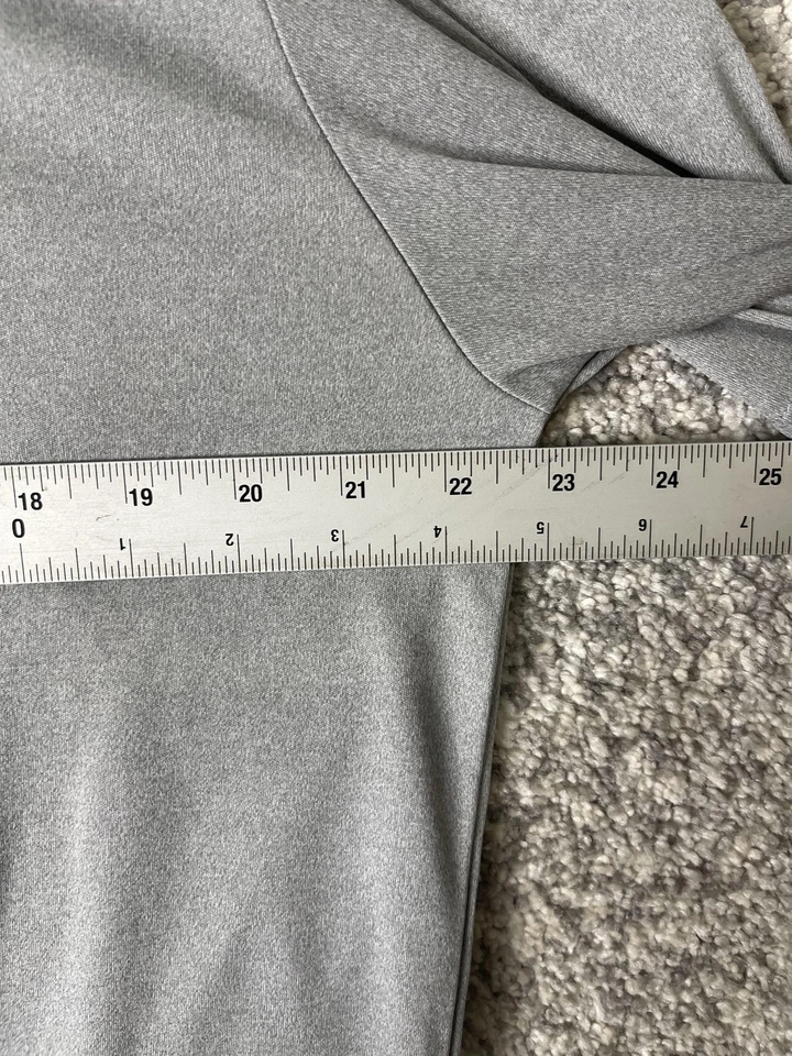 Camisa Polo UFC Para Hombres Grande Gris Bordada MMA Artes Marciales Mixtas Manga Corta Foto 3 de 4