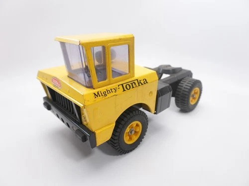 RARE MIGHTY TONKA  TOW TOWING TRAILER CAR HAULER TRANSPORT SEMI TRUCK STEEL TOY