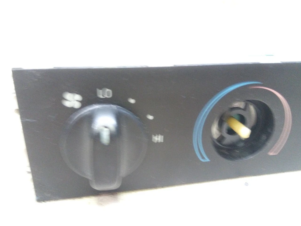 Control de temperatura para 98-11 FORD CROWN VICTORIA VIC d59-200246 Foto 2 de 4