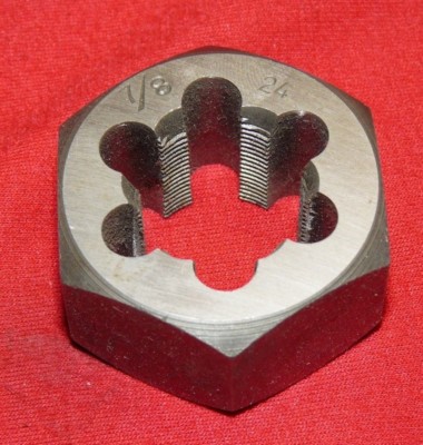 7/8-24 NS x 1-5/8'' Hex Carbon Steel Die Special Thread A1 416-05624