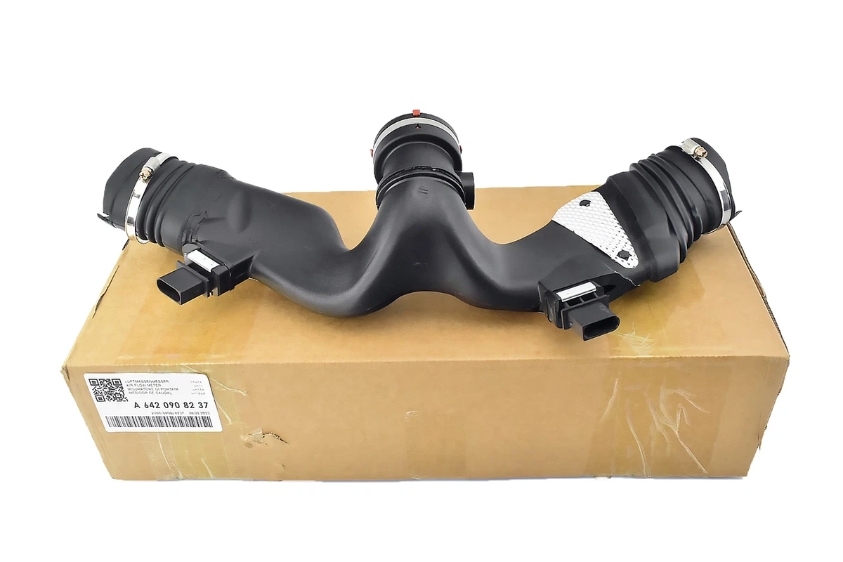 Mass air flow sensor A6420943497 Mercedes W203 W204 3.0D V6 Air  