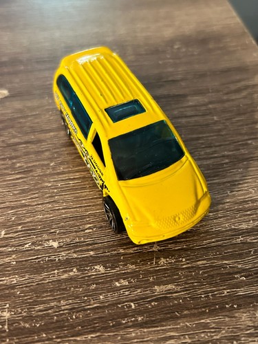 Hot Wheels Yellow Dodge Caravan Taxi Die-Cast Car - Picture 2 of 3