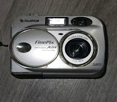 Fujifilm Photo FinePix A204 2.0MP Compact Digital Camera Y2K