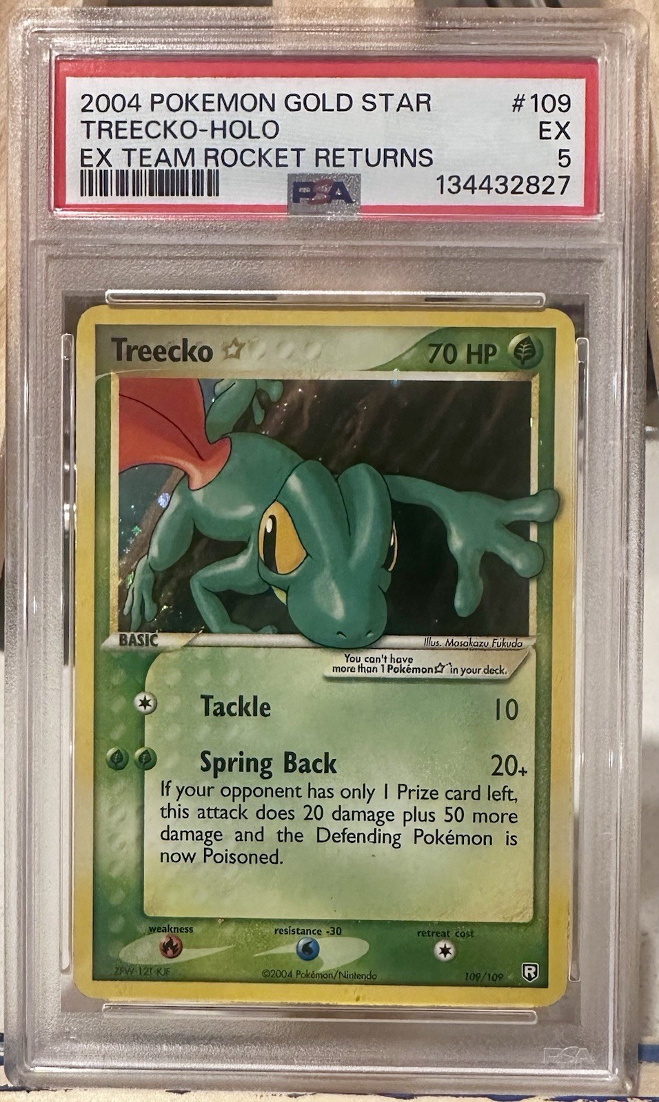 Pokémon TCG Treecko Gold Star Ex Team Rocket Returns 2004 PSA 5