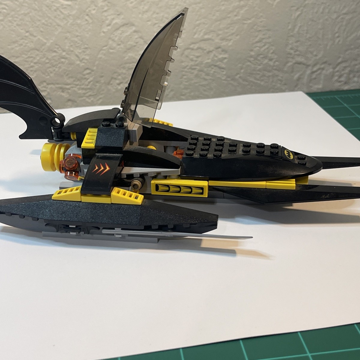 Lego 76000 - Arctic Batman vs. Mr. Freeze: Aquaman on Ice Includes