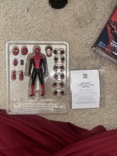 Spider-Man: No Way Home MAFEX No.194 Spider-Man Upgraded Suit Action Figure