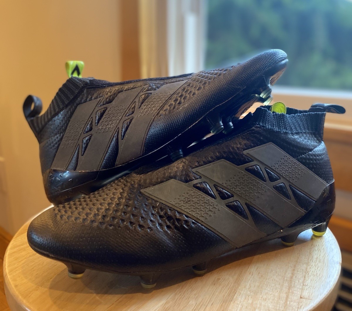 Rare Adidas Ace 16+ Black Iridescent US Size Mens Cleats Soccer