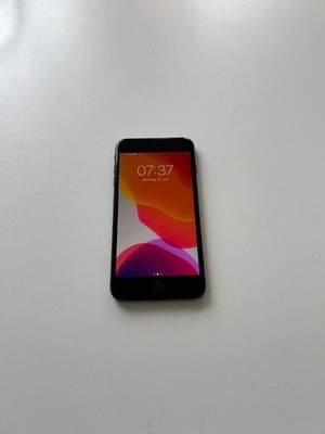 Apple iPhone 8 Plus A1897 (GSM) - 64GB - Schwarz (Ohne Simlock)