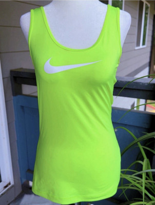 Nike Pro Women's Compression Athletic Tank Top Green Size S Scoop Neck