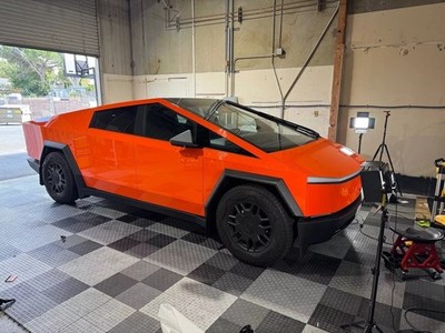 Cybertruck DIY PPF Paint Protection Film Wrap Color Change Gloss Crystal Orange