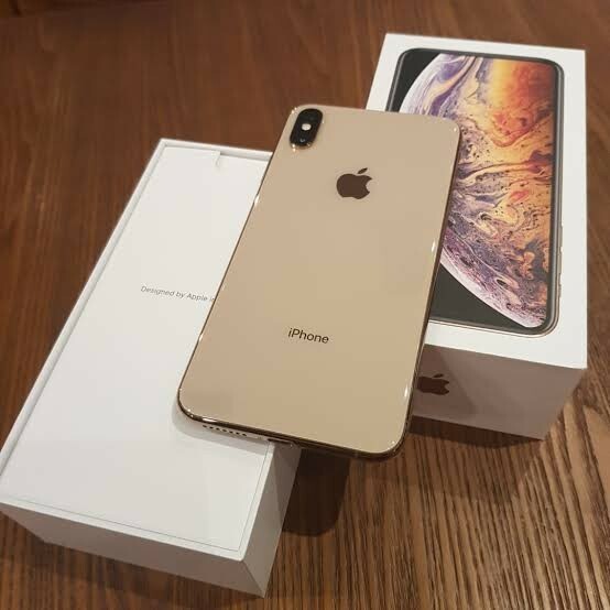 iPhoneXS 256GB SIMフリー　ゴールド APPLE 〔中古〕iPhoneXS 256GB MTE22J/A Gold docomoSIMロック